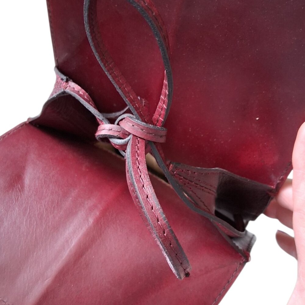OXBlood Leather Double Wine Bottle Carrier. - Picture 4 of 6